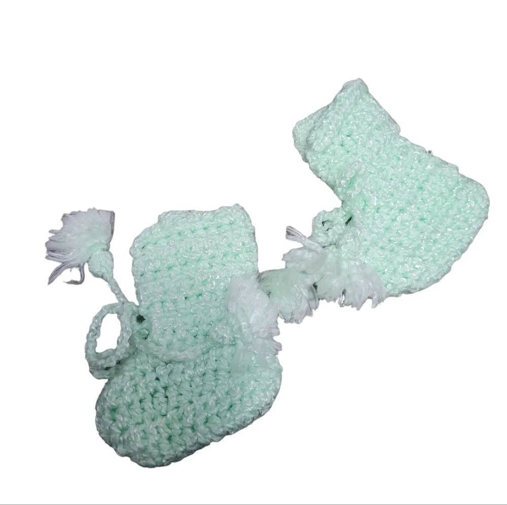 Handmade knit seafoam mint green baby booties, newborn or 0-3m
